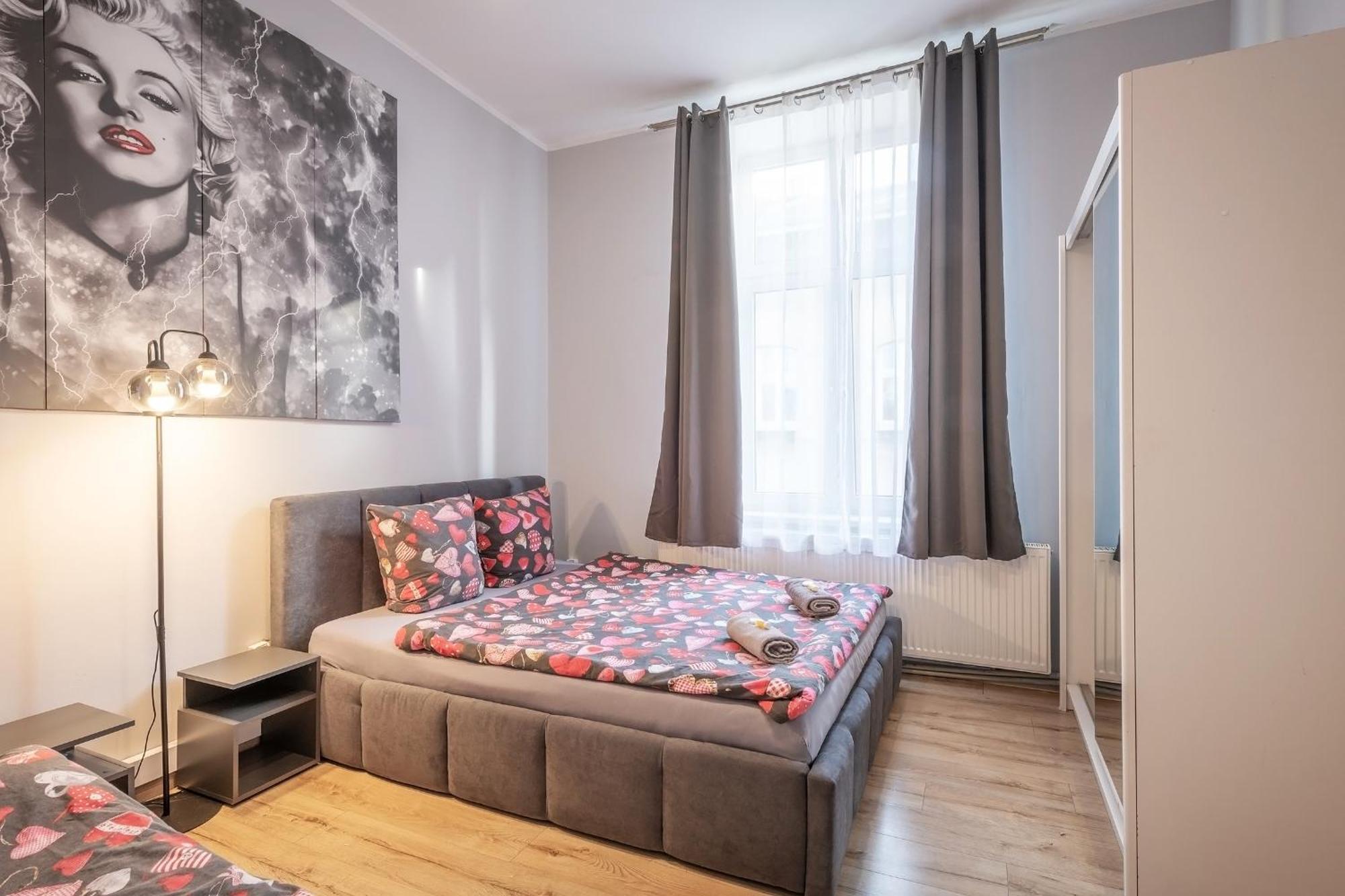70S Guest Room Kraków Eksteriør billede