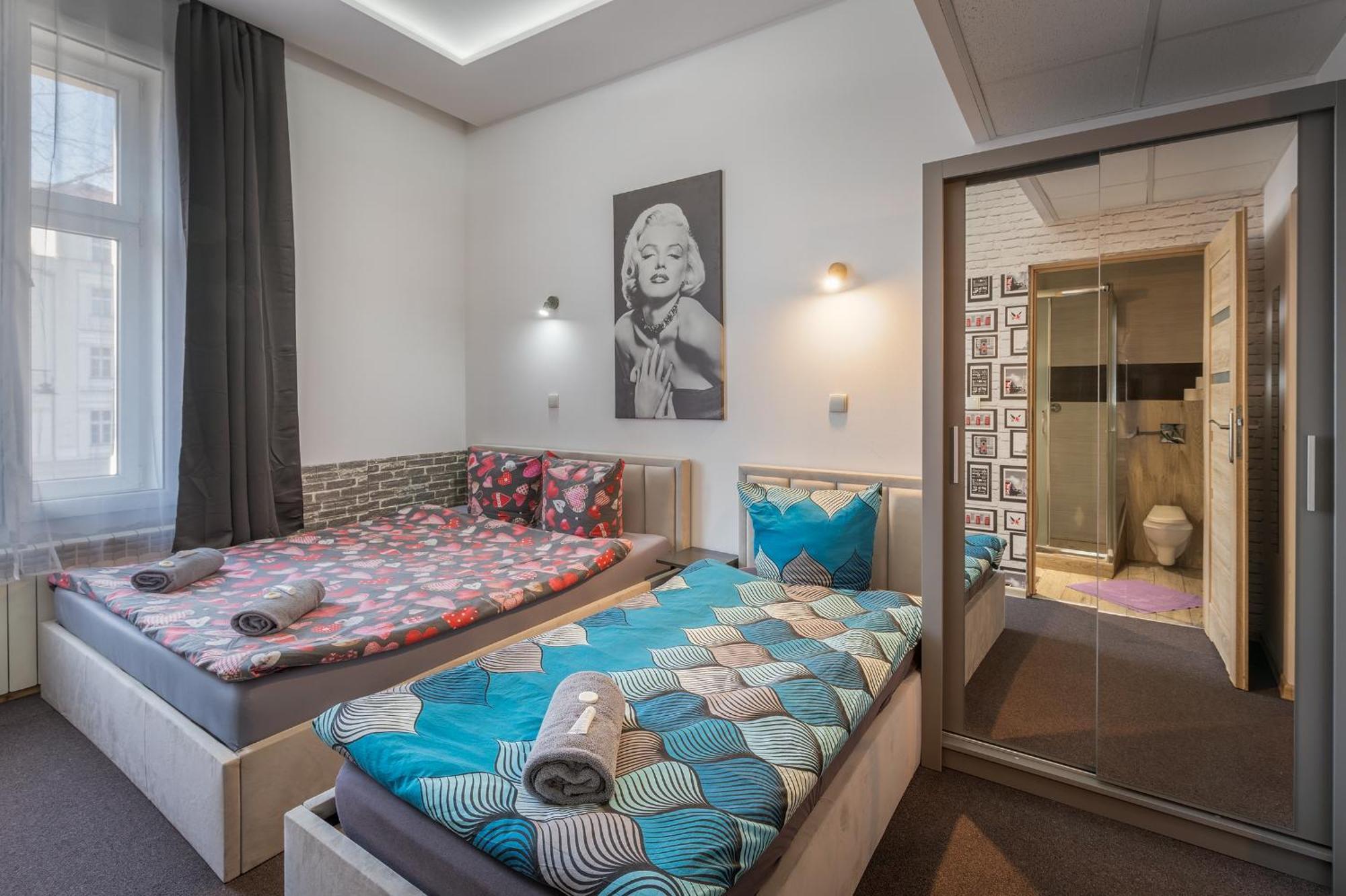 70S Guest Room Kraków Eksteriør billede